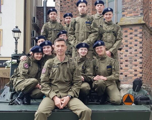 1653222622547-e1653223027478a